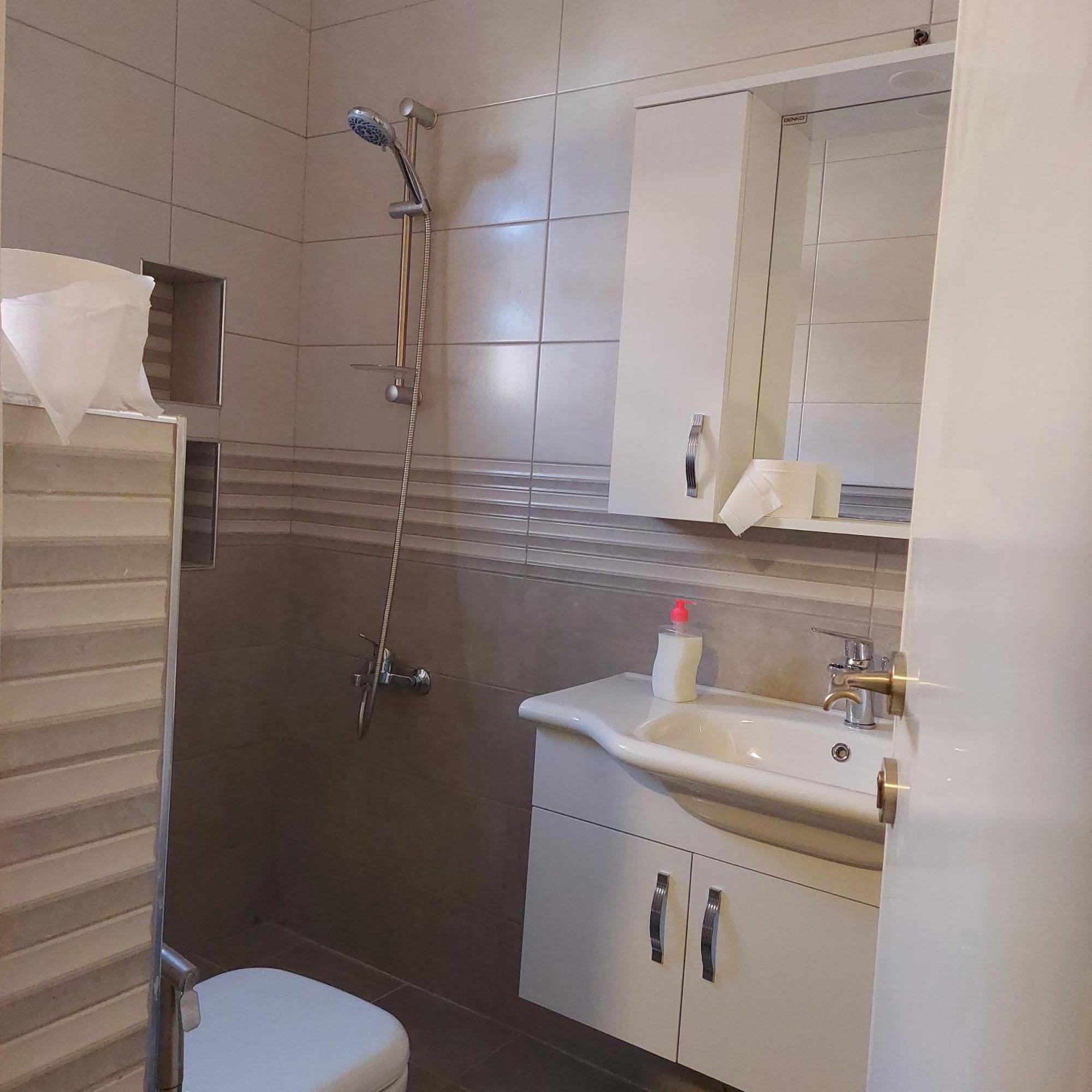 Coco Guesthouse Madaba Bilik gambar